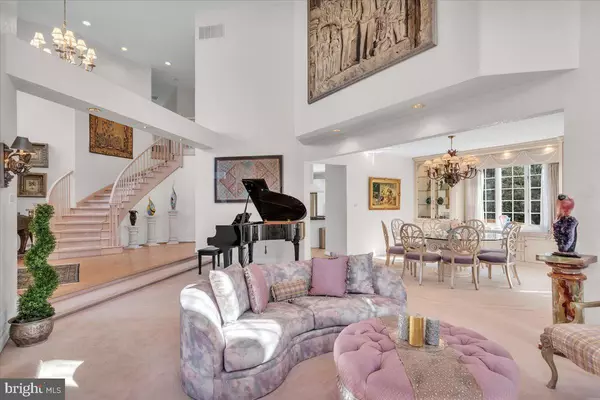 25 STOCKTON DR Voorhees, NJ 08043