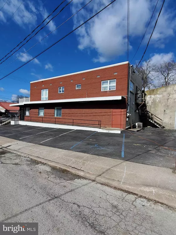 Lewistown, PA 17044,400 EAST WALNUT STREET