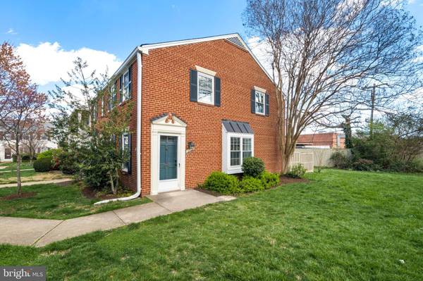 3736 JASON AVE, Alexandria, VA 22302