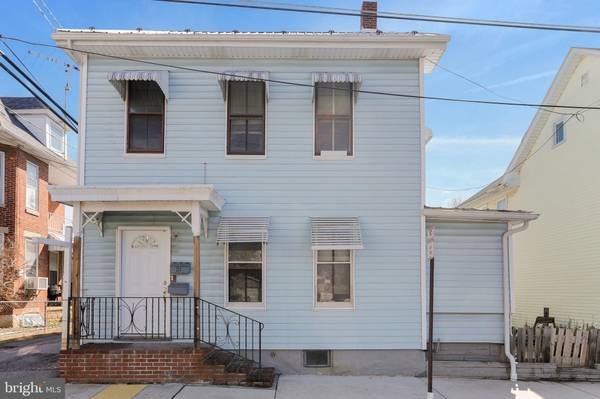 21 S FRANKLIN STREET, Waynesboro, PA 17268