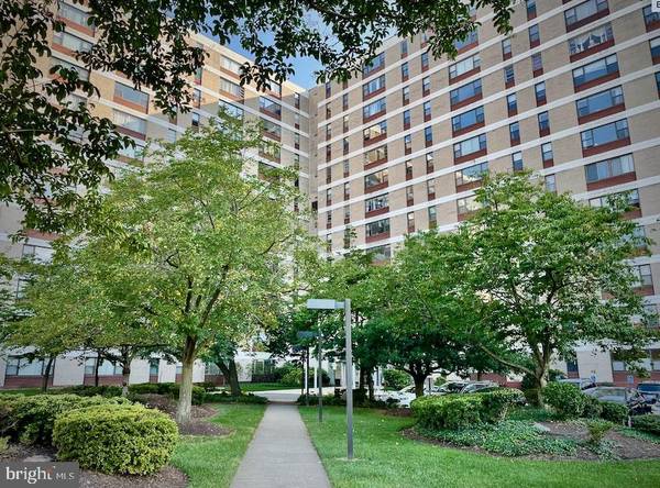 4600 DUKE ST #1118, Alexandria, VA 22304