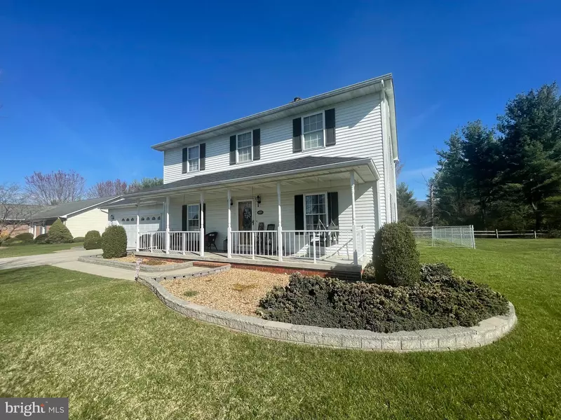 495 SUNRISE DR, Moorefield, WV 26836