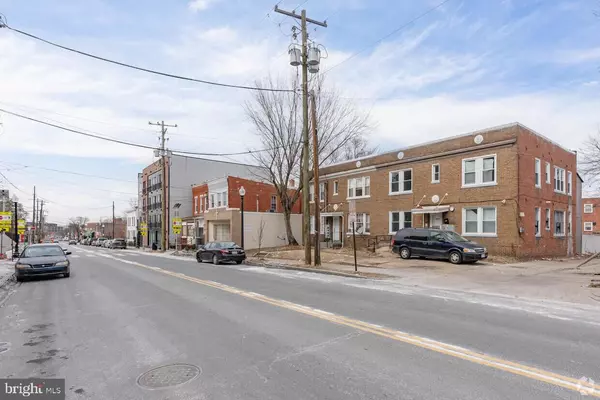 Washington, DC 20020,1528 MARION BARRY AVE SE