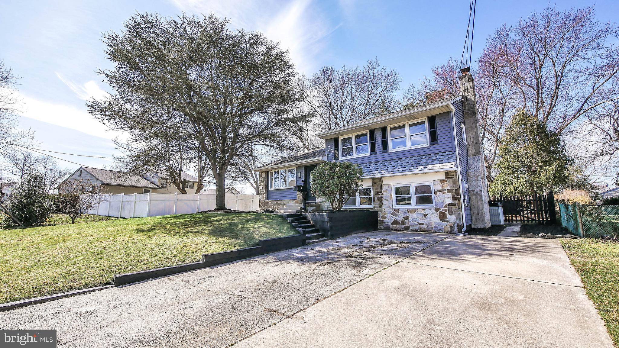 2 GREEN RIDGE RD, Voorhees, NJ 08043