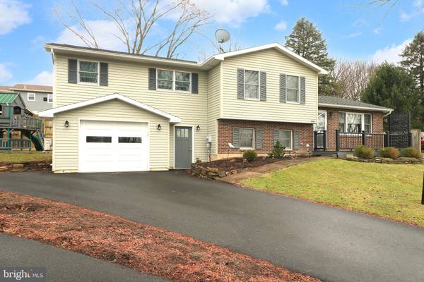 State College, PA 16801,114 TUG CIR