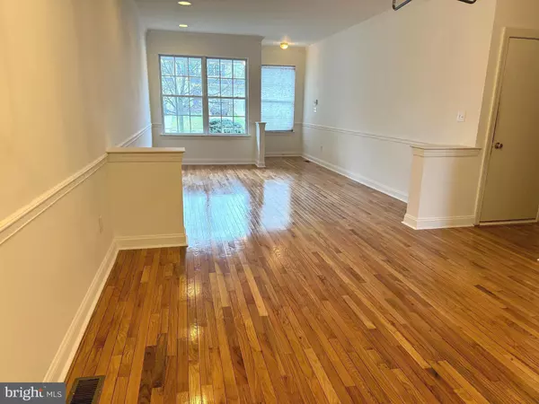 Mount Laurel, NJ 08054,27 CHAPEL HILL RD