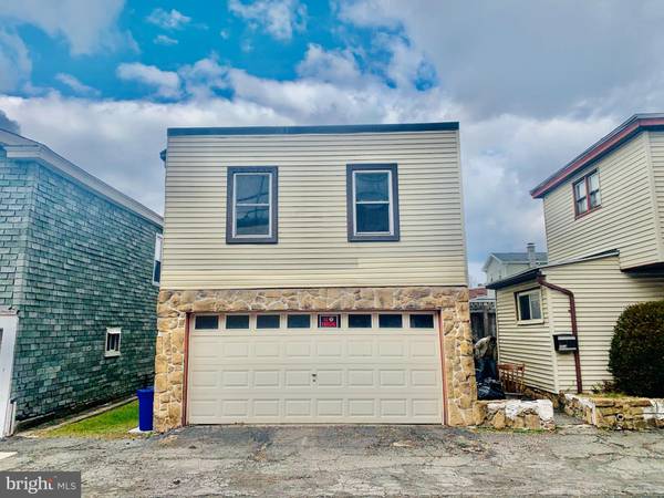 Saint Clair, PA 17970,146 S NICHOLS ST