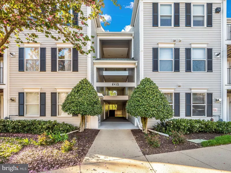 10021 VANDERBILT CIR #4, Rockville, MD 20850