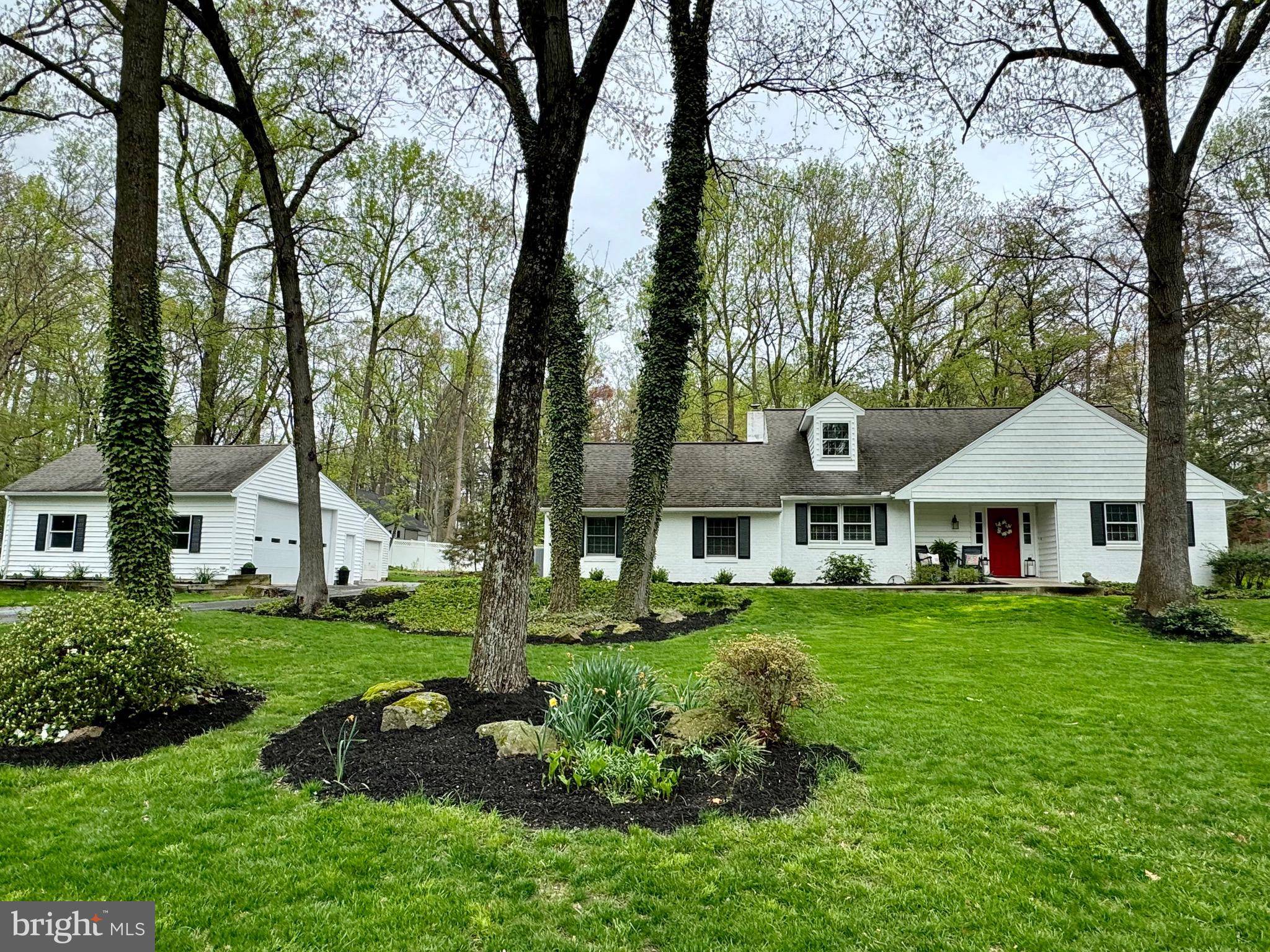 131 WOODBINE DR, Hershey, PA 17033