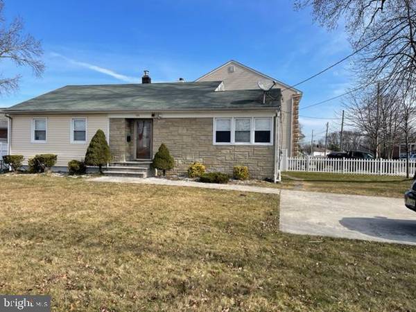 526 OLD BRIDGE TPKE, South River, NJ 08882