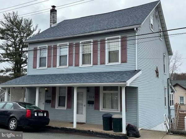 304-306 PACKER ST, Weatherly, PA 18255