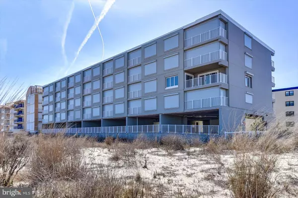 13908 WIGHT ST #102 PELICAN BEACH, Ocean City, MD 21842