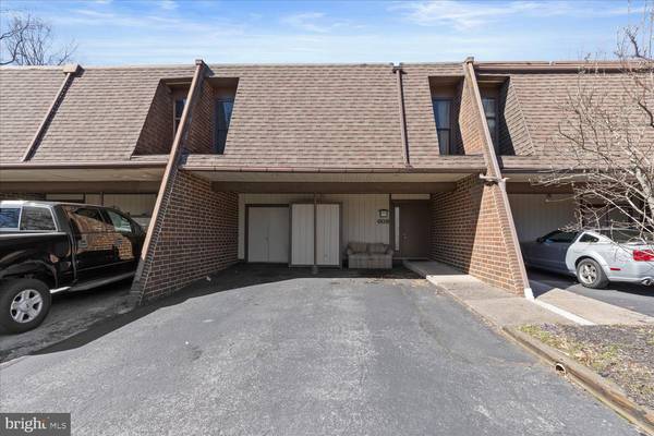 Mechanicsburg, PA 17055,605 CEDAR RIDGE LN