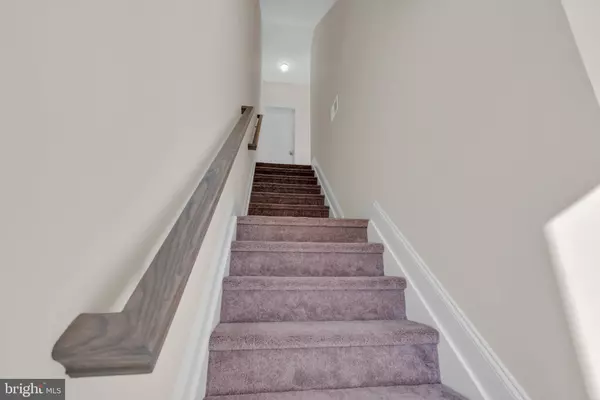 Bayville, NJ 08721,24 MILL CREEK CT