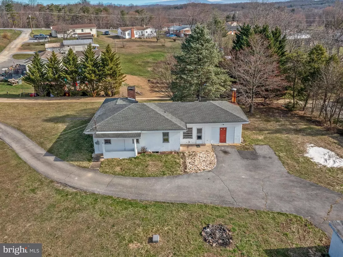 Berkeley Springs, WV 25411,73 MARQUISE LN