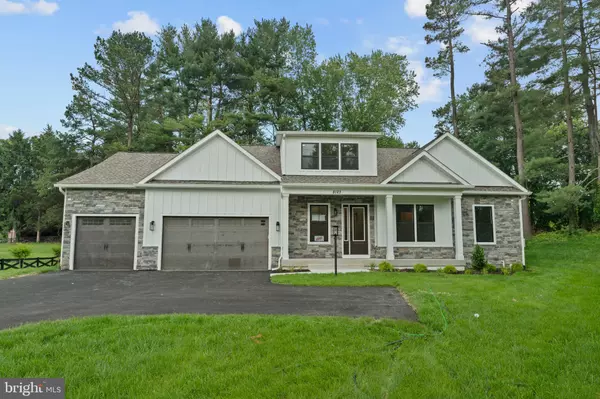 Manassas, VA 20111,8123 HILLCREST DR
