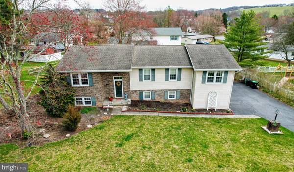 385 PERSHING DR, Orwigsburg, PA 17961