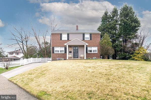 208 CRESTWOOD, Haddonfield, NJ 08033