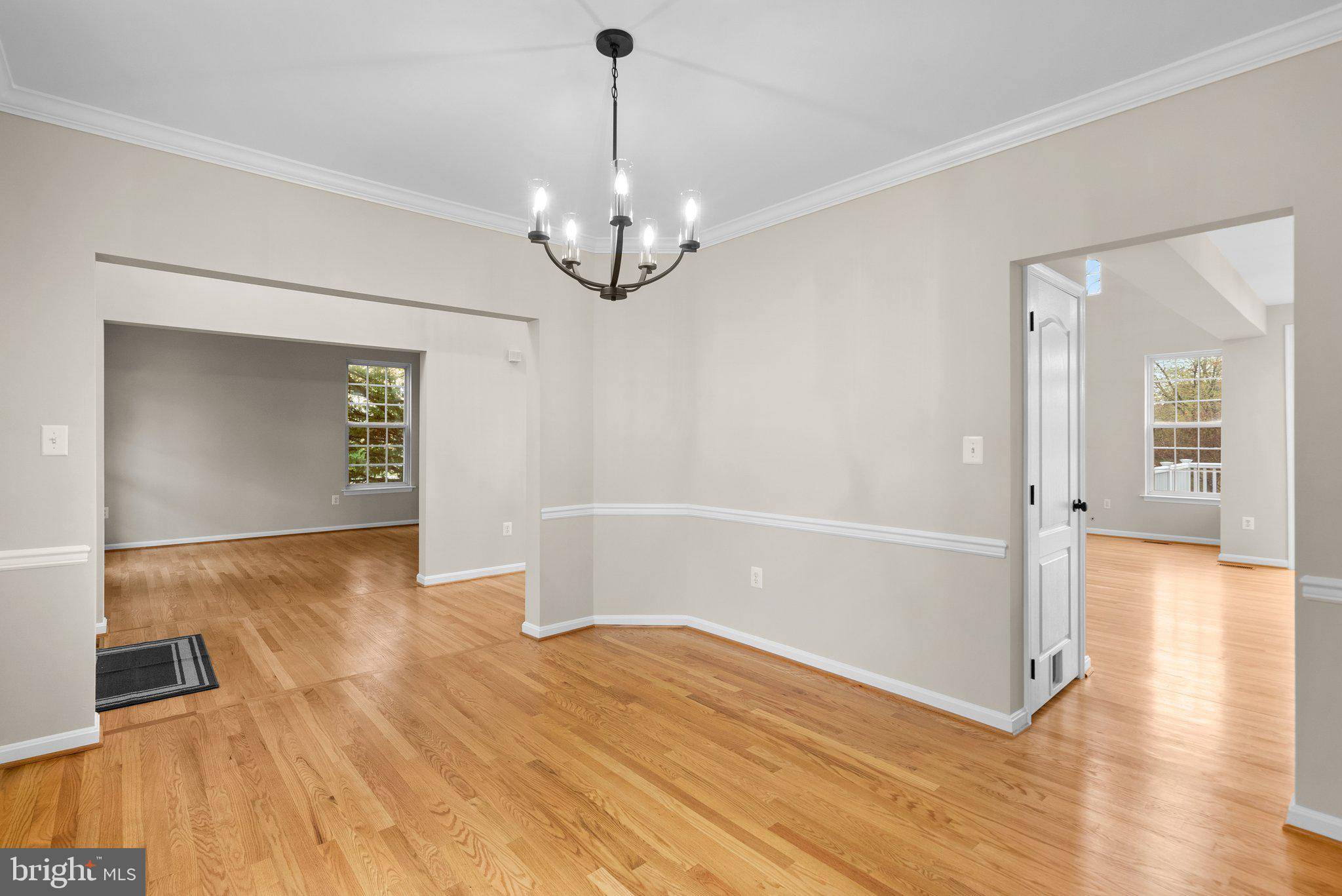 Alexandria, VA 22315,6717 LAKE VILLAGE DR