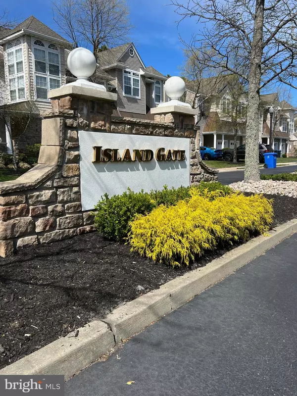 7 SEA BREEZE CT, Manahawkin, NJ 08050