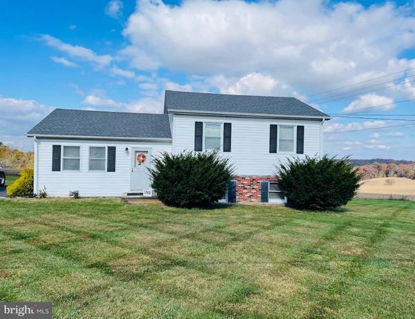 1362 STEWARTSTOWN RD, Stewartstown, PA 17363