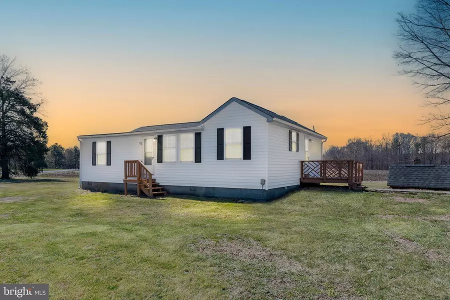 22176 LANDORA BRIDGE RD, Ruther Glen, VA 22546