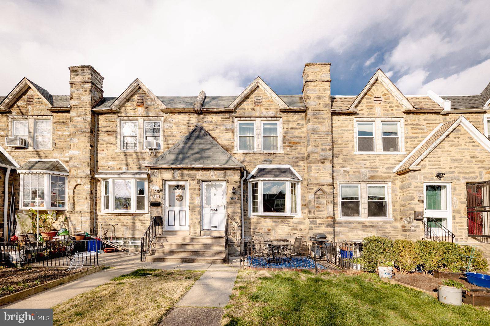 Philadelphia, PA 19136,3233 TEESDALE ST
