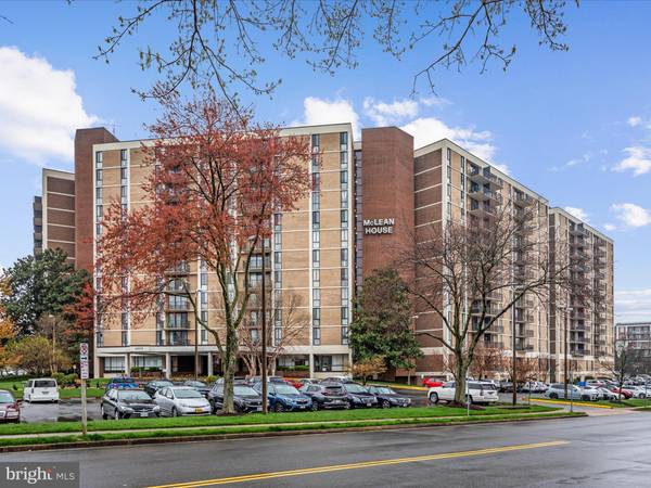 6800 FLEETWOOD RD #317, Mclean, VA 22101