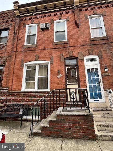 2421 S LAMBERT ST, Philadelphia, PA 19145