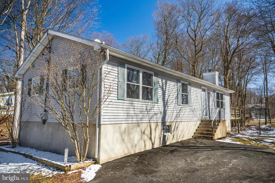 4521 BRIARCLIFF TER, Tobyhanna, PA 18466