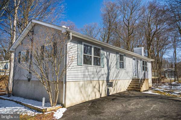 4521 BRIARCLIFF TER, Tobyhanna, PA 18466