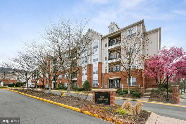 4850 EISENHOWER AVE #324, Alexandria, VA 22304