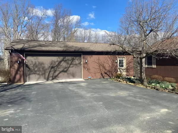 Lost River, WV 26810,168 GROUSE CIR