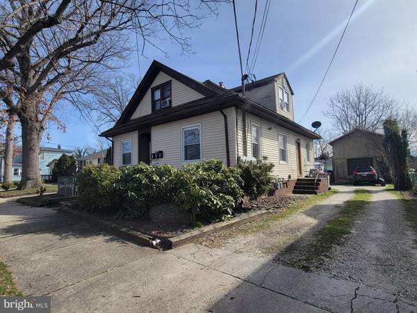 223 W GRAPE ST, Vineland, NJ 08360