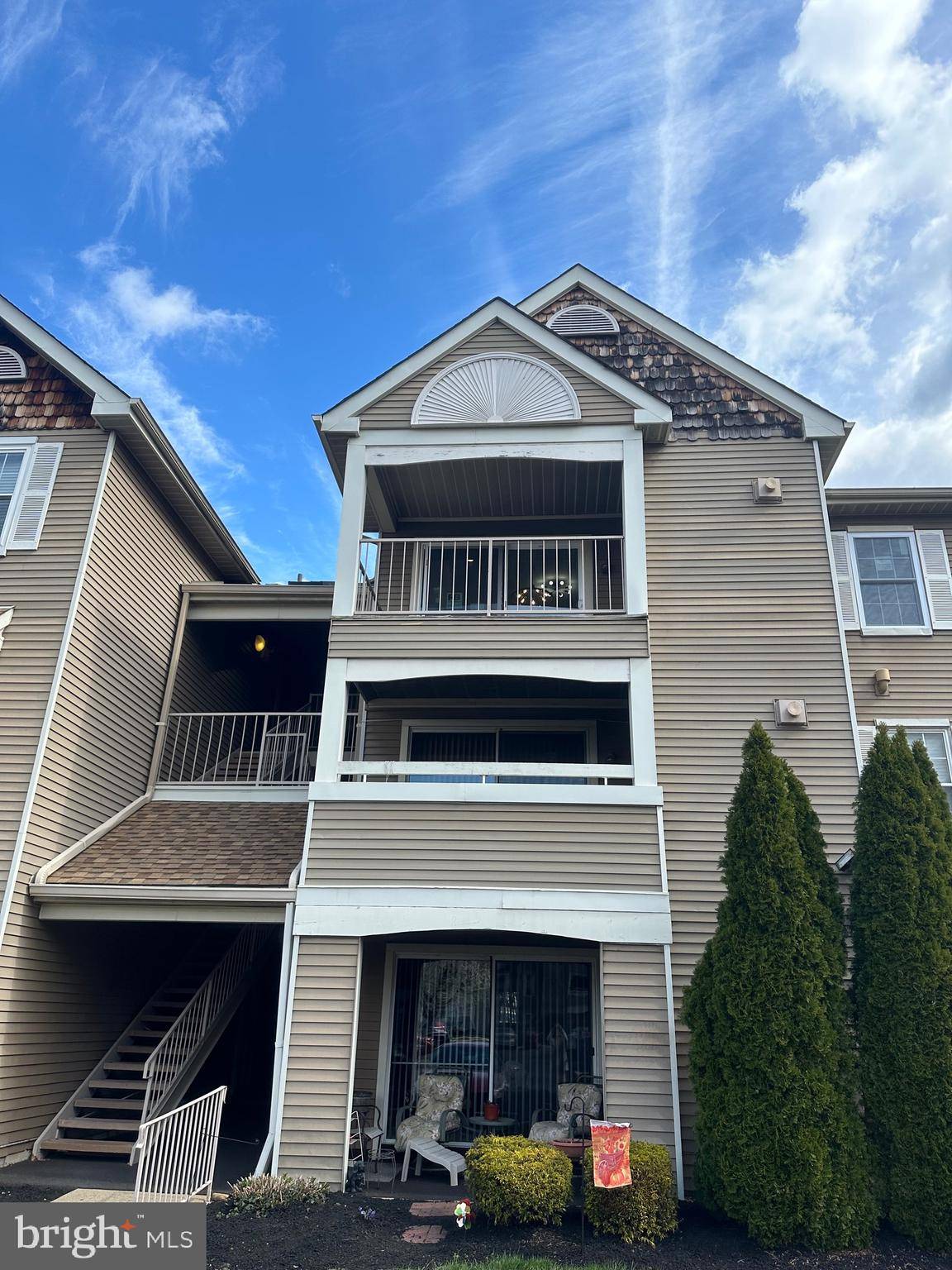 Philadelphia, PA 19114,70303 DELAIRE LANDING RD #303