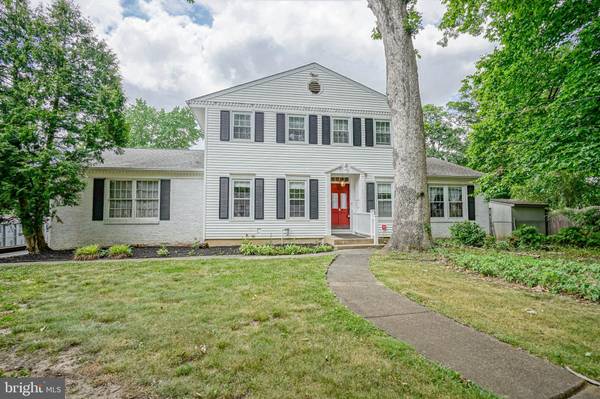 3103 WOODHAVEN DR, Cinnaminson, NJ 08077