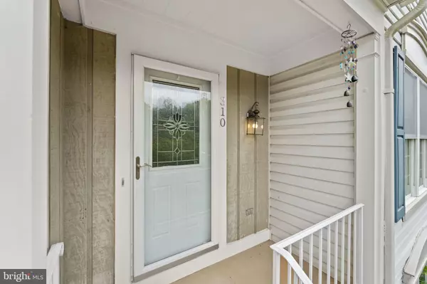 Leesburg, VA 20176,310 STALLION SQ NE