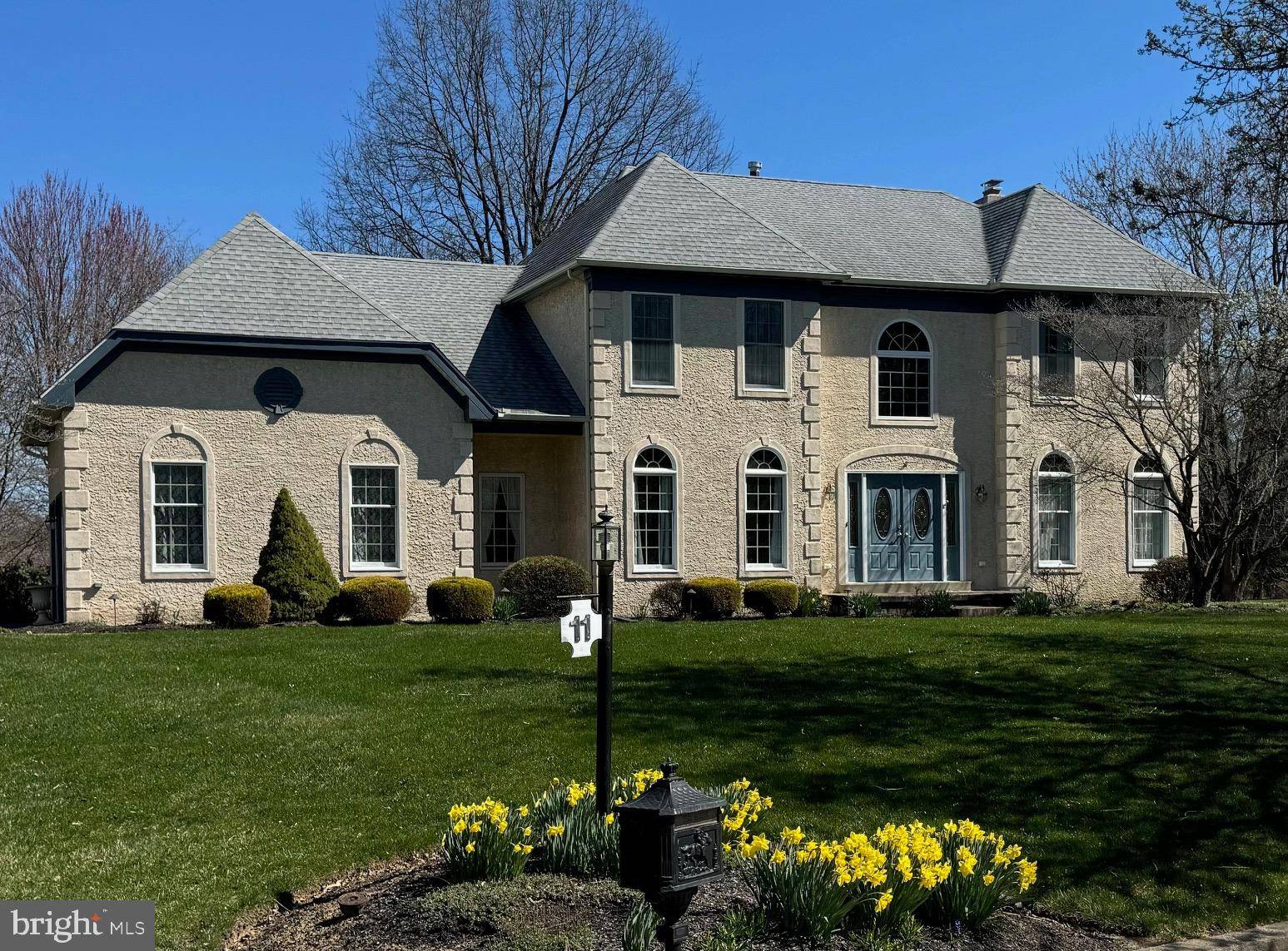 11 HUNTER DR, Thornton, PA 19373