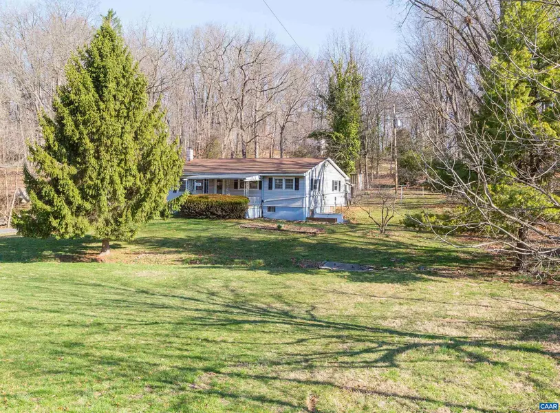 1074 GREENDALE RD, Harrisonburg, VA 22801