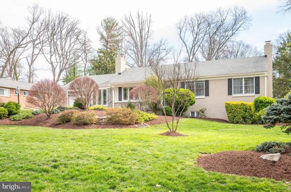 3167 JUNIPER LN, Falls Church, VA 22044