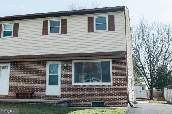 456 S PLUM ST, Mount Joy, PA 17552