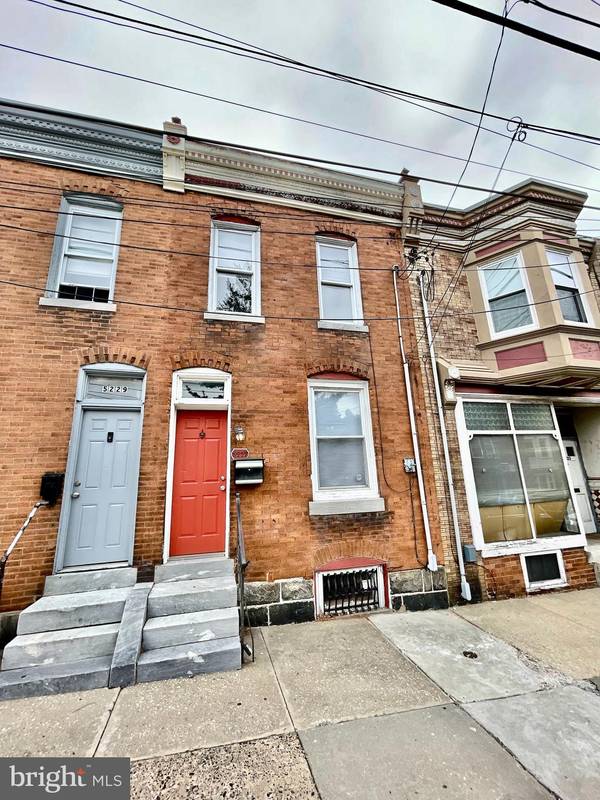 5227 RIDGE AVE, Philadelphia, PA 19128