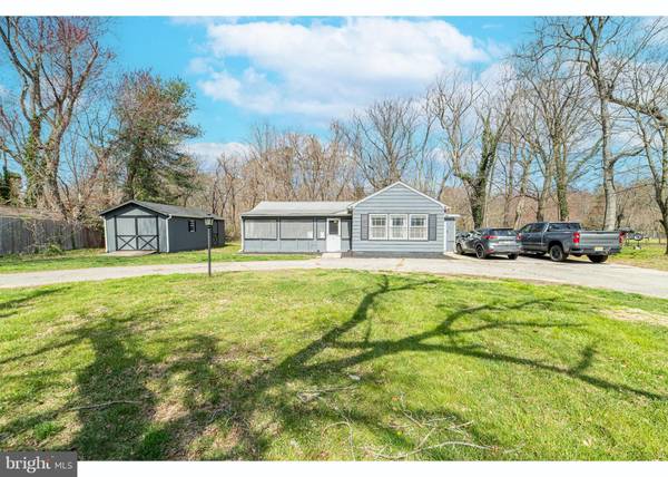 250 E GARDEN RD, Vineland, NJ 08360