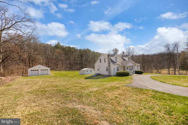 699 BUCKWHEAT RD, Millerstown, PA 17062