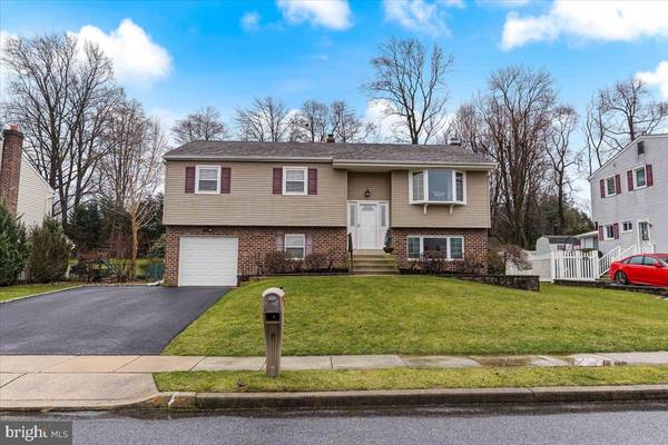 17 SCOTT LN, Aston, PA 19014