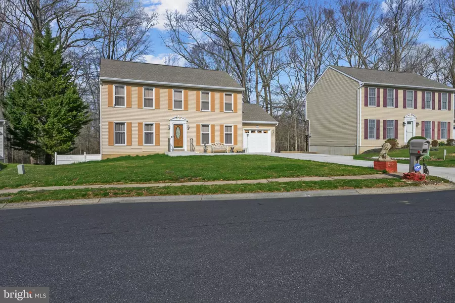 25 GLOUCESTER CT, Newark, DE 19702