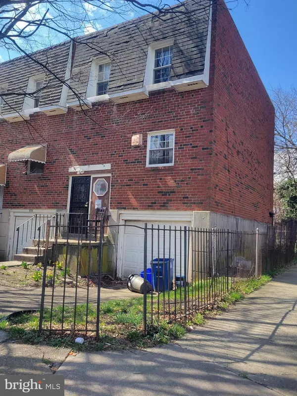 658 MAY PL, Philadelphia, PA 19139