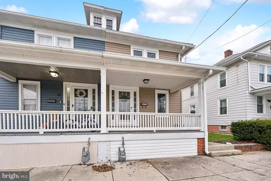 34 PENN ST, Hanover, PA 17331