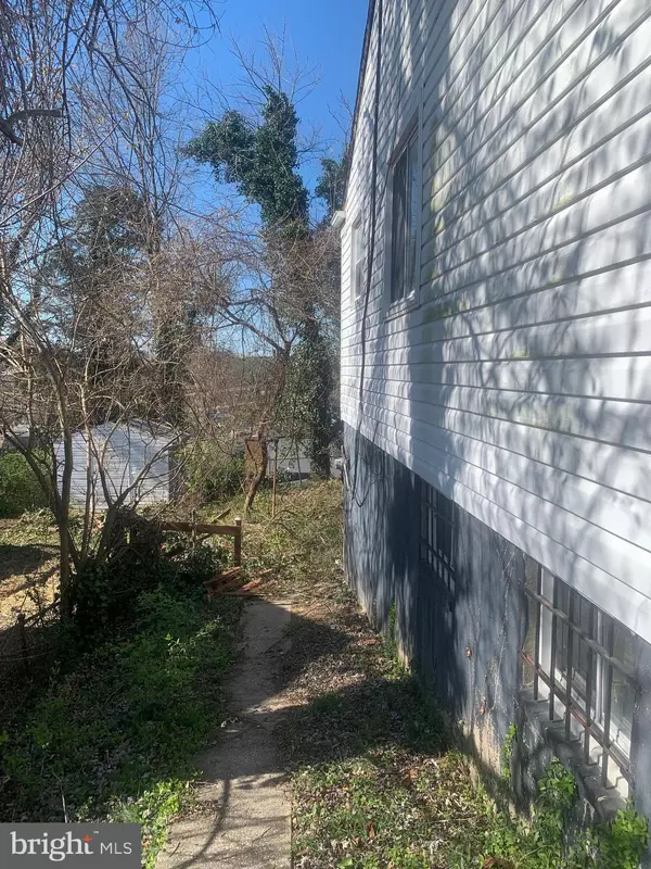 Riverdale, MD 20737,5406 MORTON PL