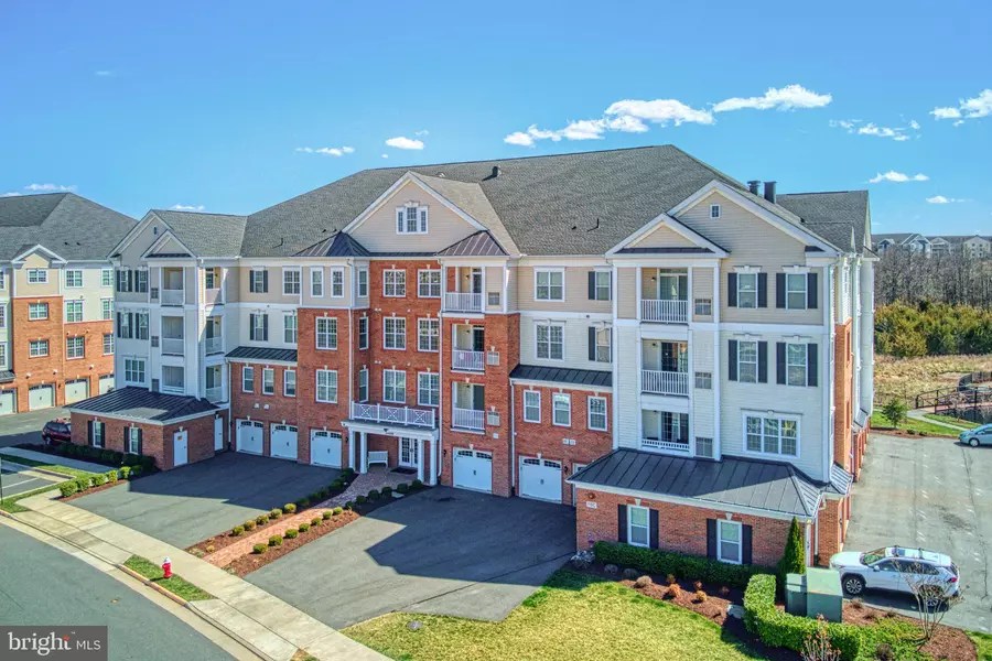 44589 YORK CREST TER #305, Ashburn, VA 20147